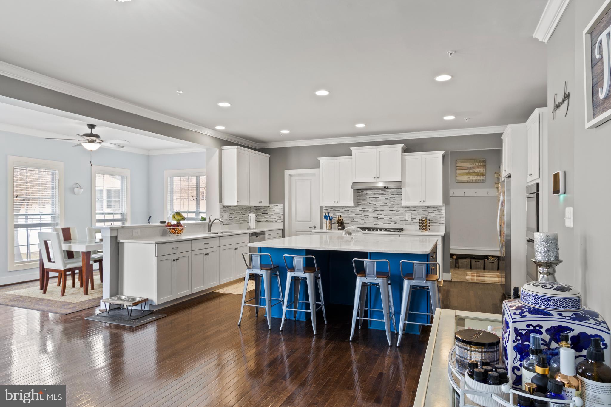 VILLAGES OF SAVANNAH - Residential