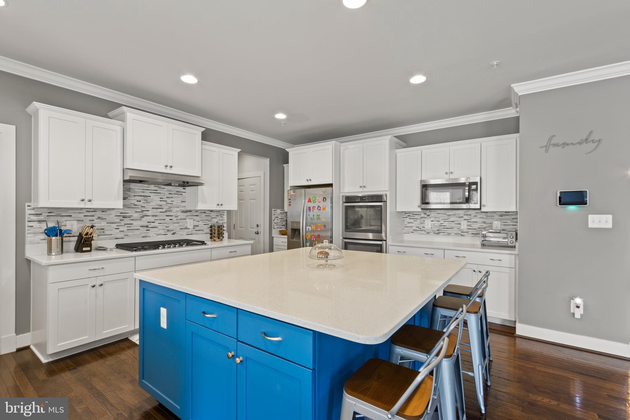 VILLAGES OF SAVANNAH - Residential