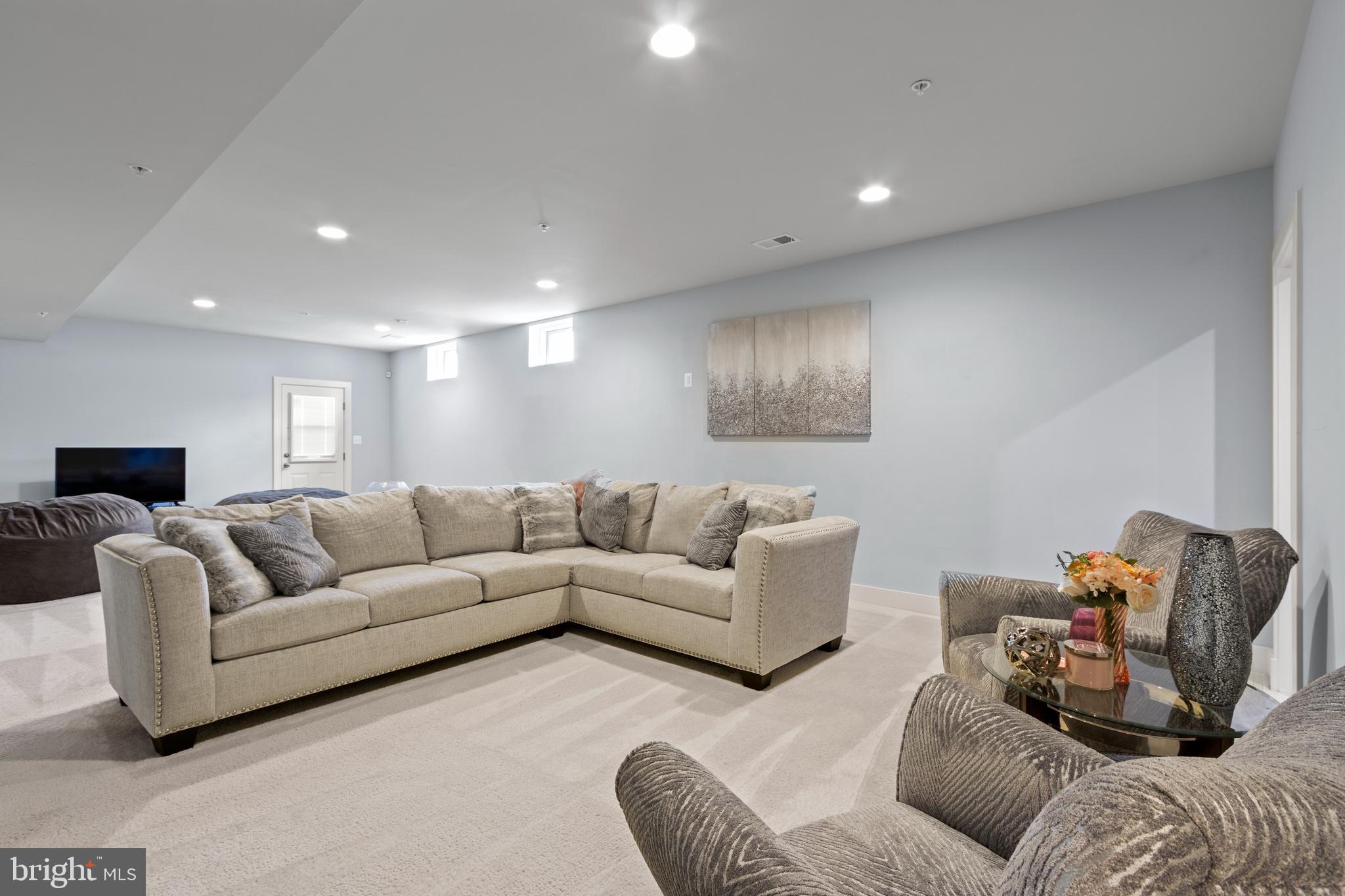 VILLAGES OF SAVANNAH - Residential