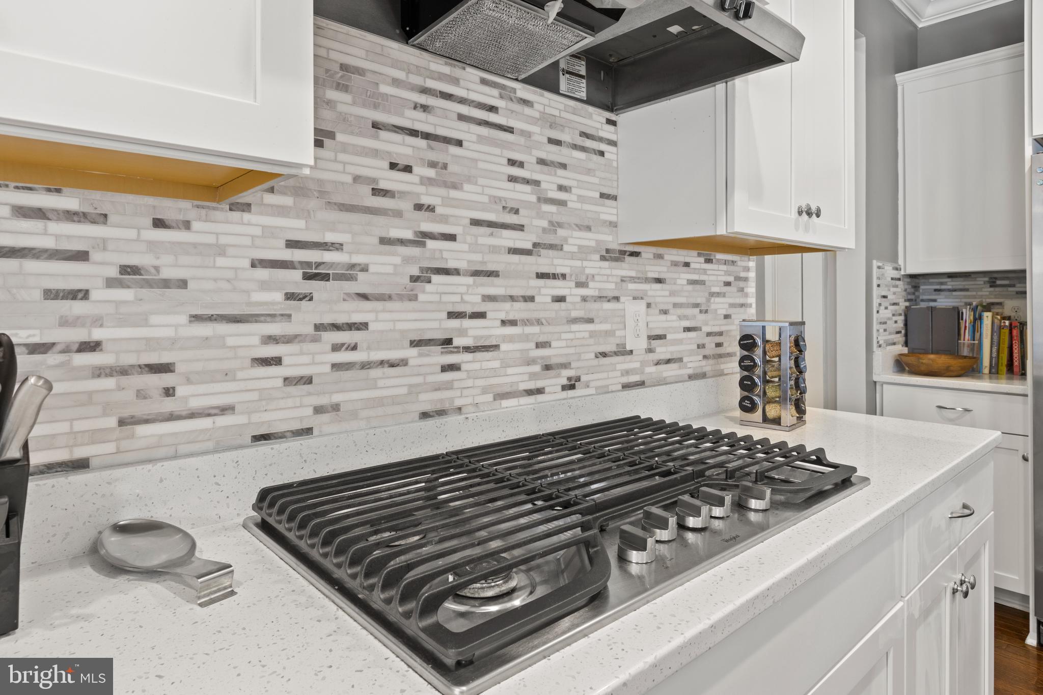 VILLAGES OF SAVANNAH - Residential