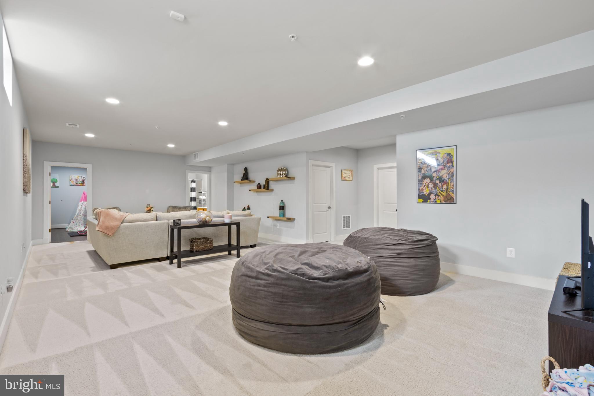 VILLAGES OF SAVANNAH - Residential