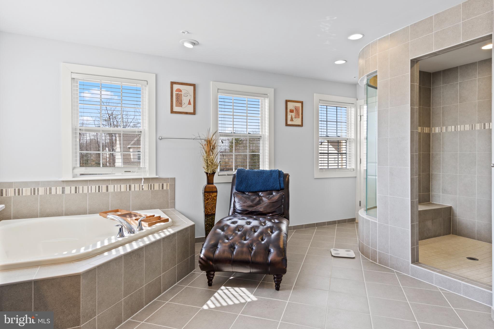 VILLAGES OF SAVANNAH - Residential