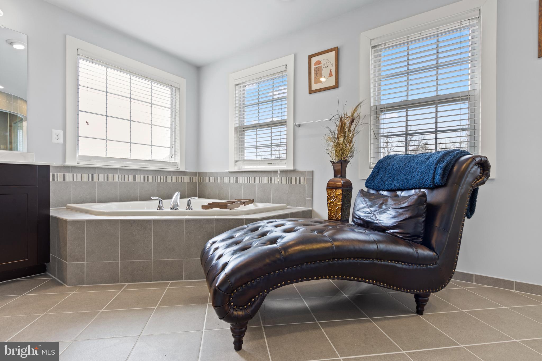 VILLAGES OF SAVANNAH - Residential