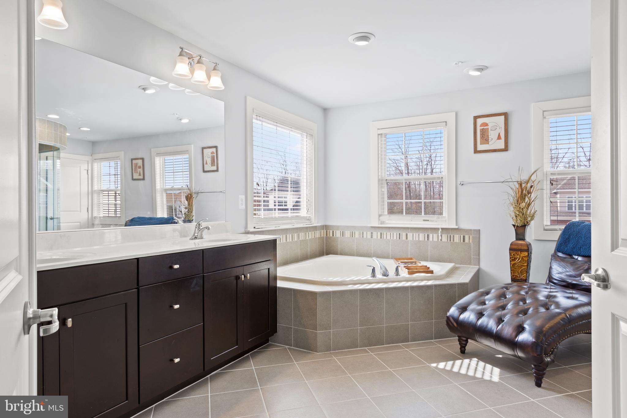 VILLAGES OF SAVANNAH - Residential