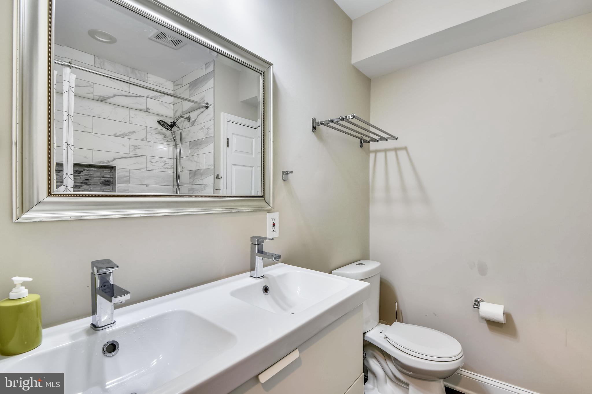 LOCUST POINT - Residential Lease