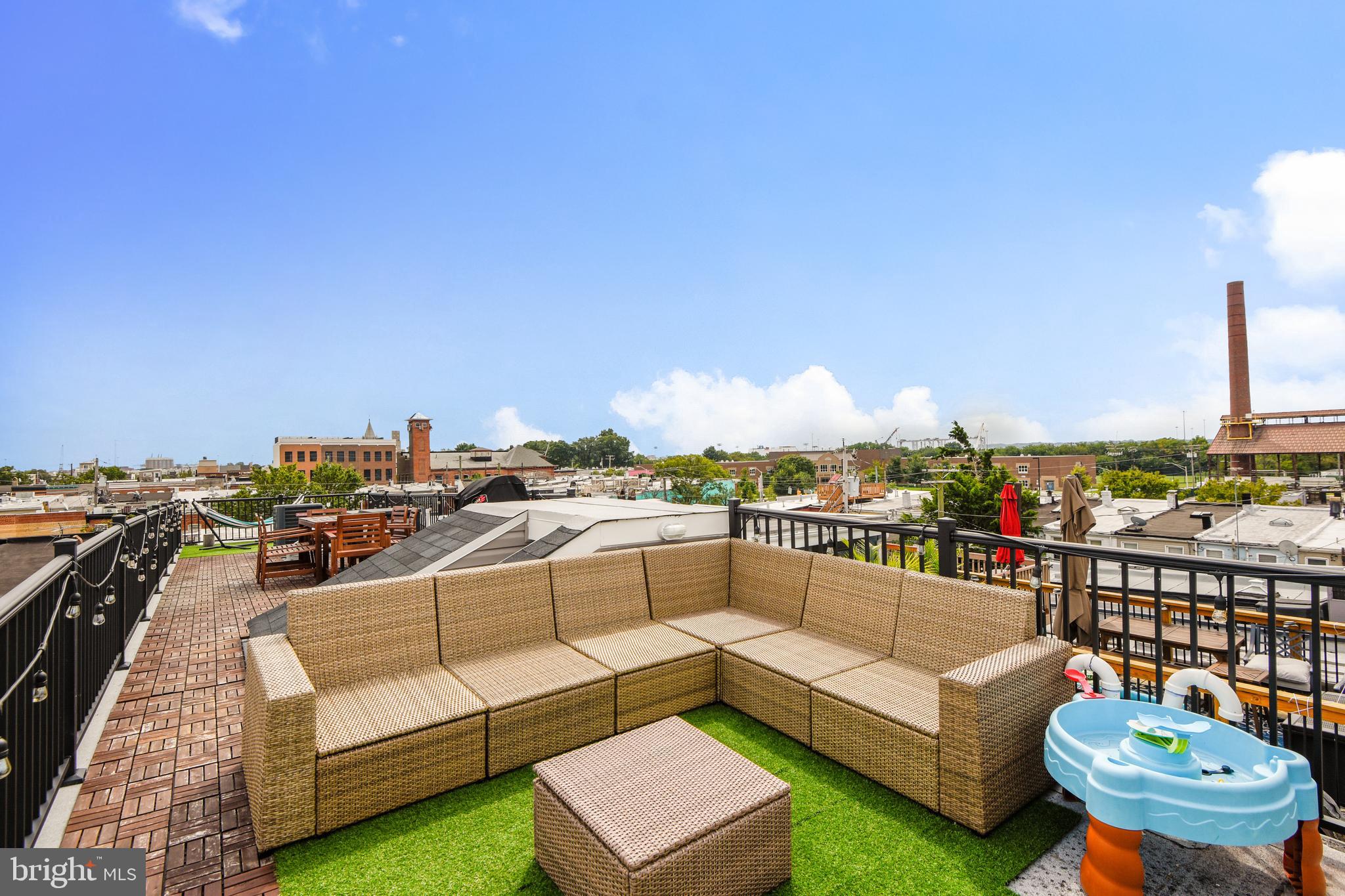 LOCUST POINT - Residential Lease