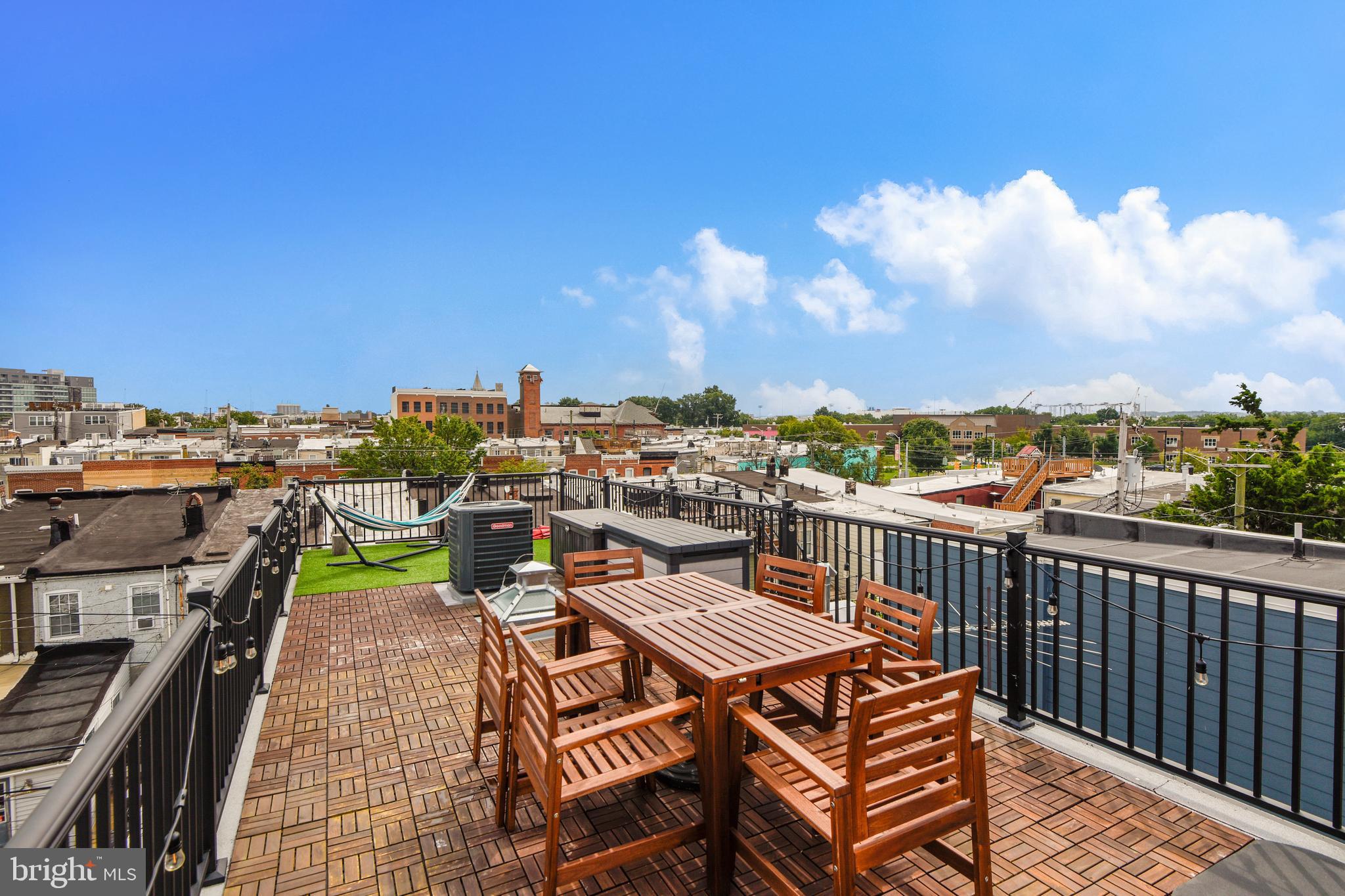 LOCUST POINT - Residential Lease