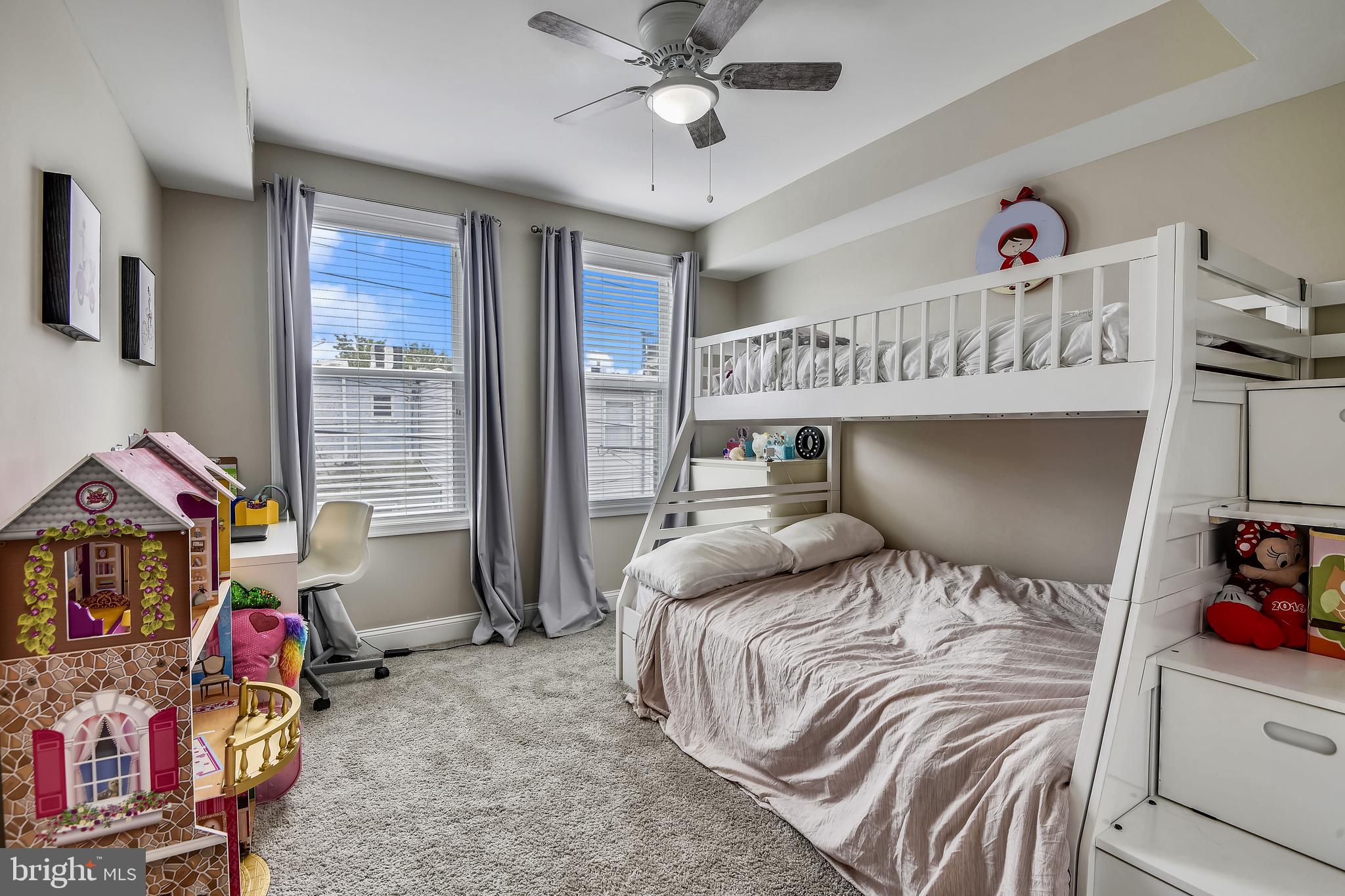 LOCUST POINT - Residential Lease