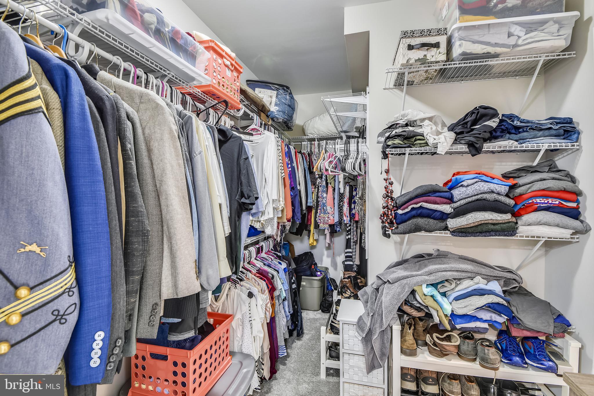 LOCUST POINT - Residential Lease