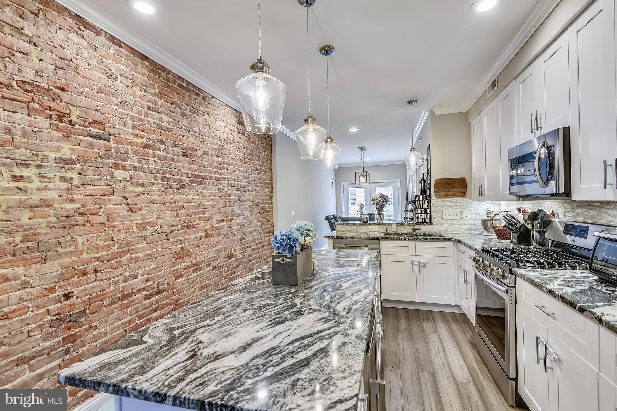 LOCUST POINT - Residential Lease