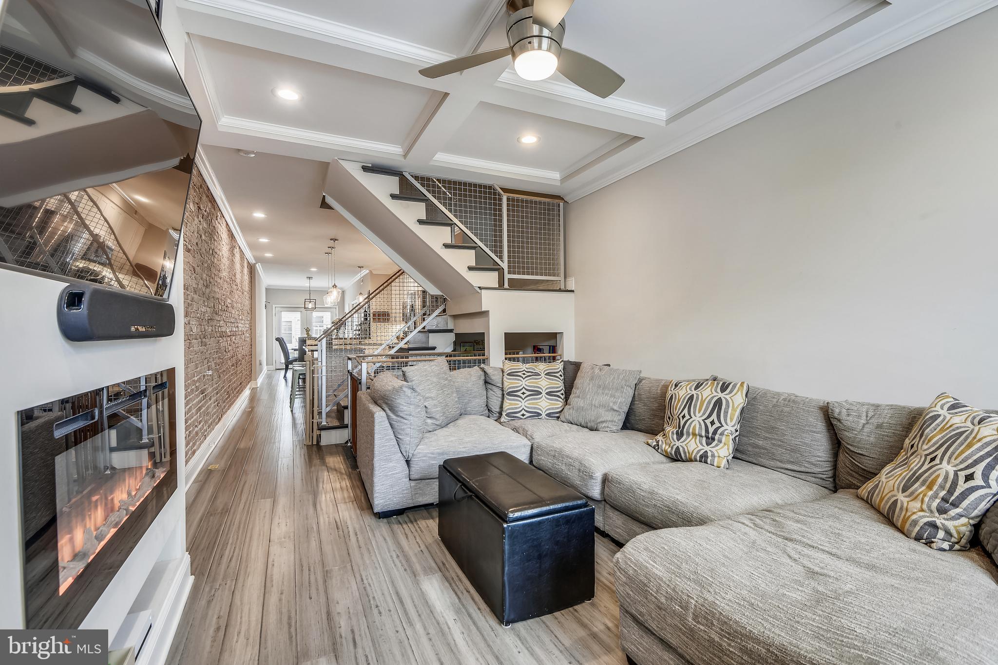 LOCUST POINT - Residential Lease