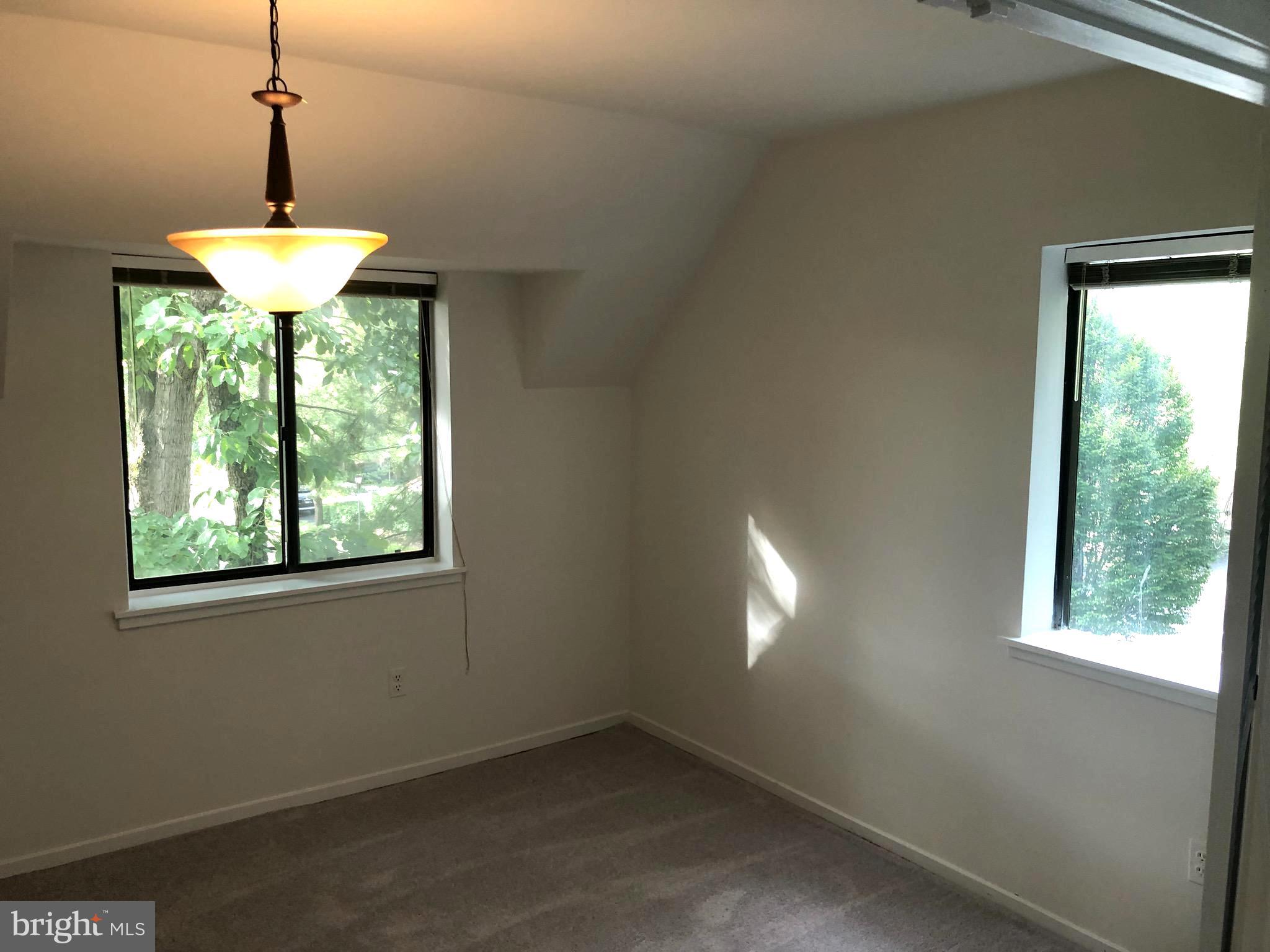 BENTANA PARK - Residential Lease