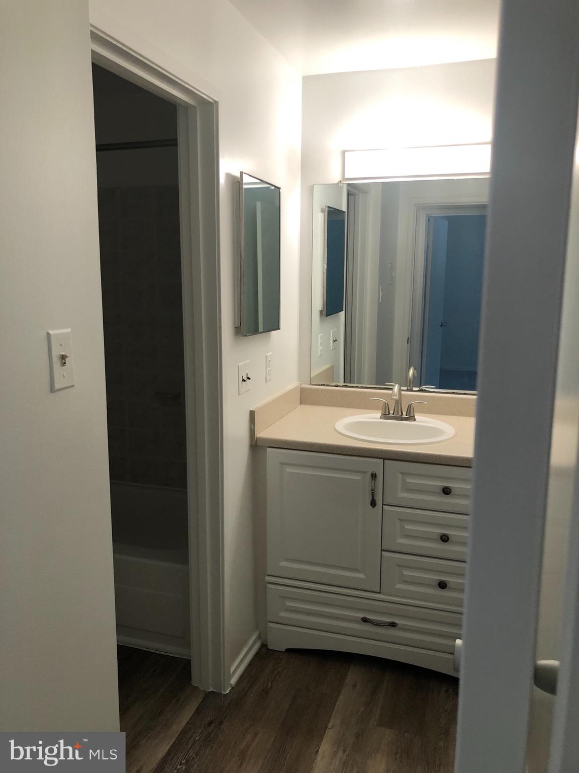 BENTANA PARK - Residential Lease