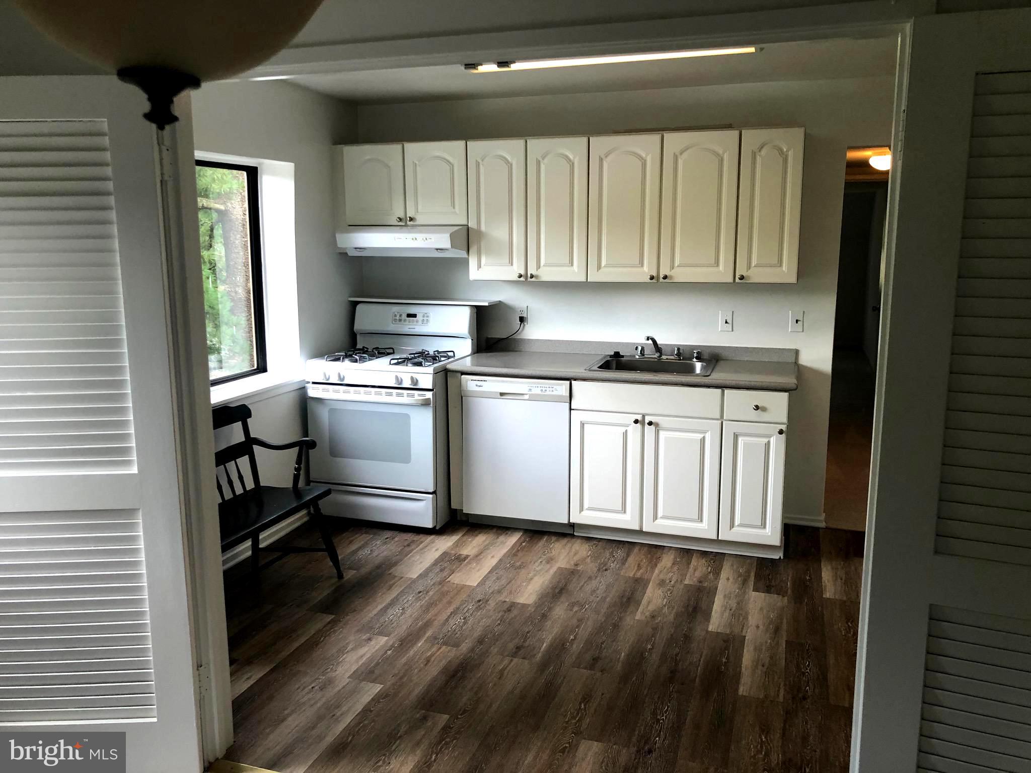 BENTANA PARK - Residential Lease