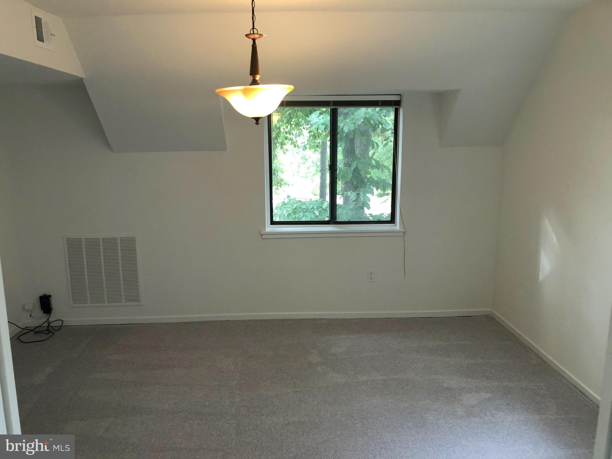 BENTANA PARK - Residential Lease