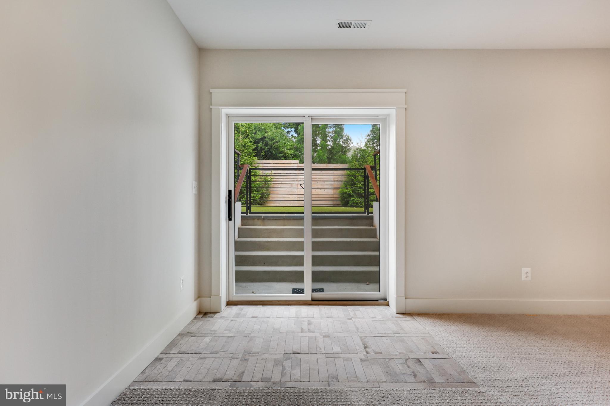 LYON PARK - Residential