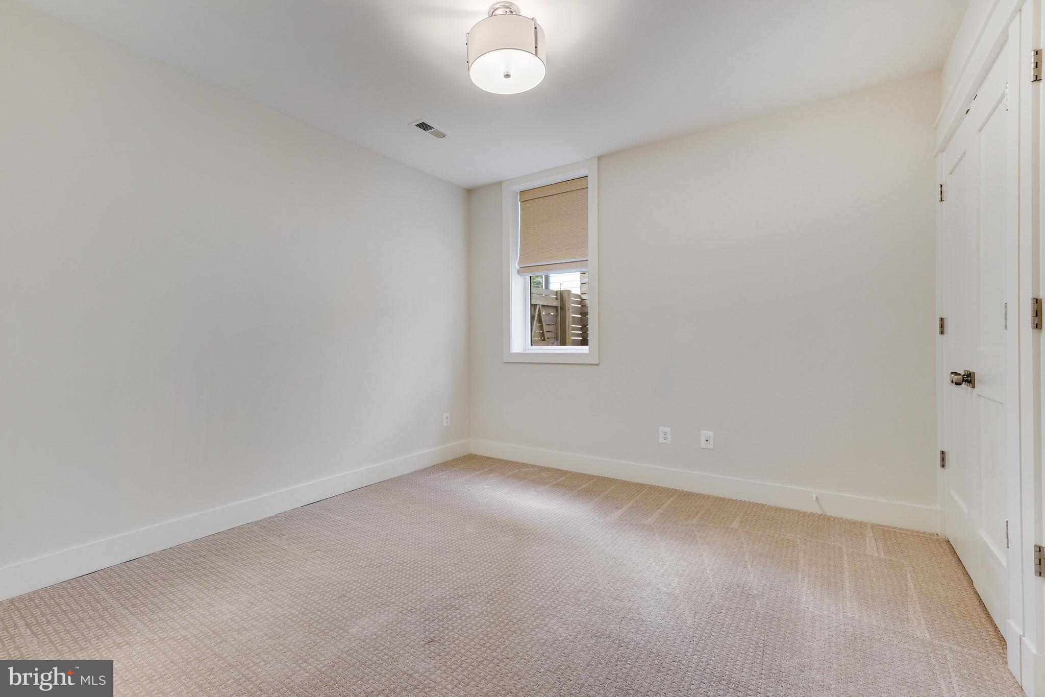 LYON PARK - Residential