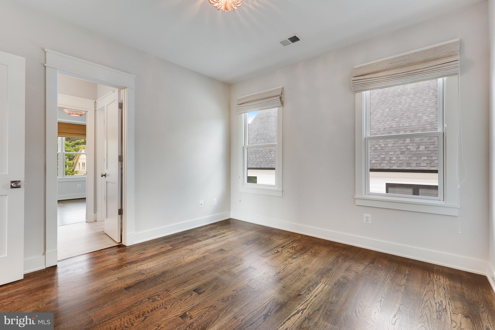 LYON PARK - Residential