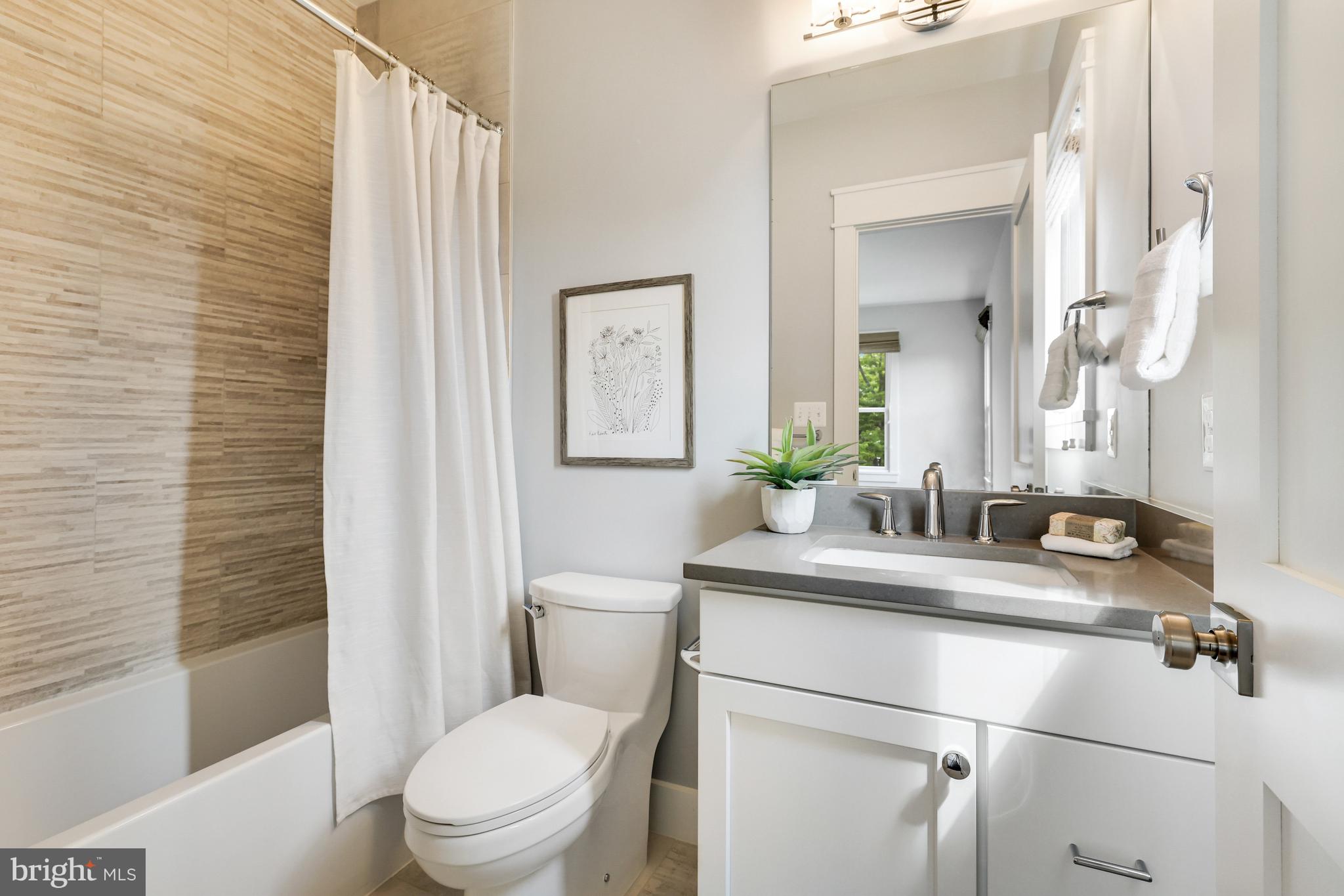 LYON PARK - Residential