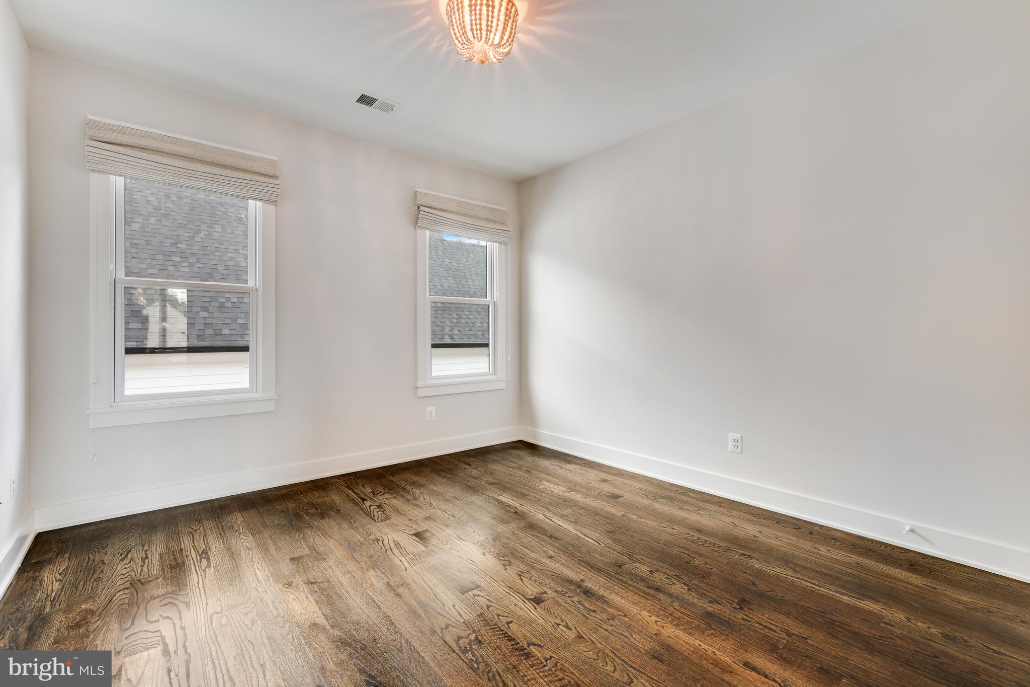 LYON PARK - Residential