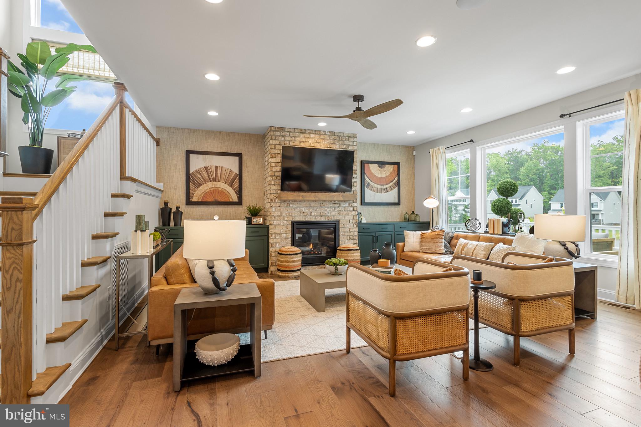 LIGHTSHIP COVE - Residential