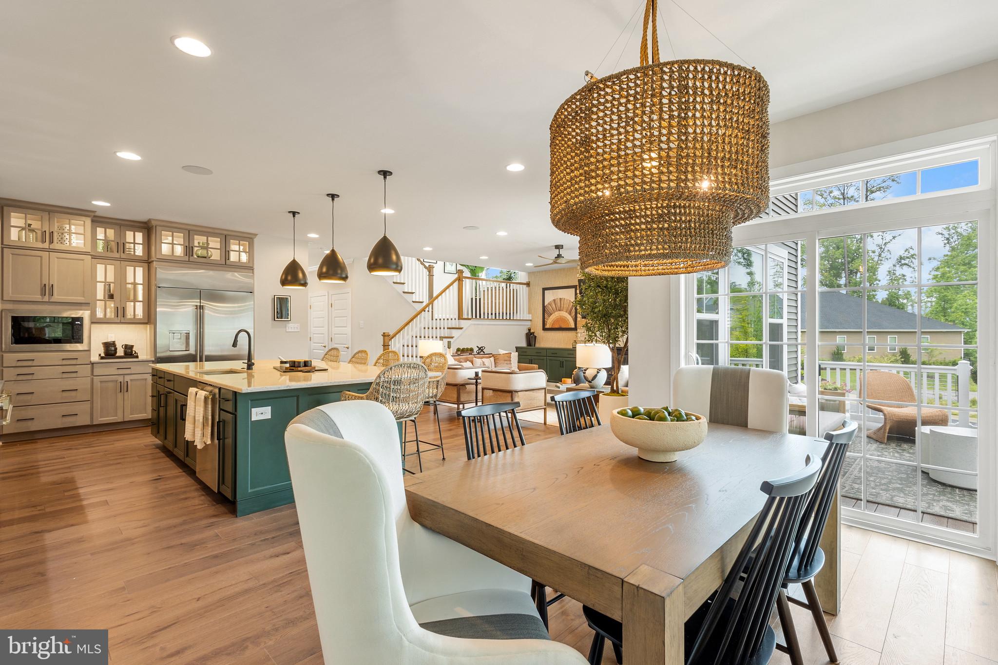 LIGHTSHIP COVE - Residential