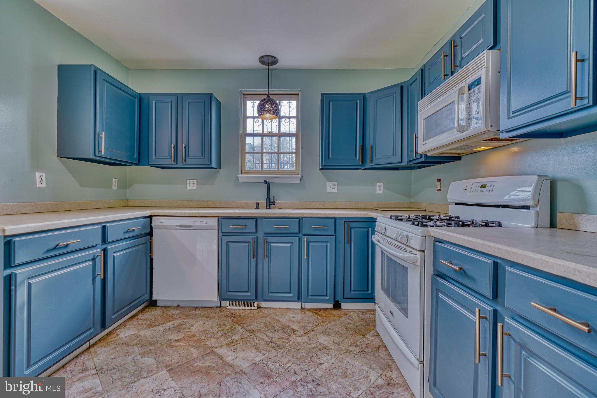 SETON HILL - Residential Lease