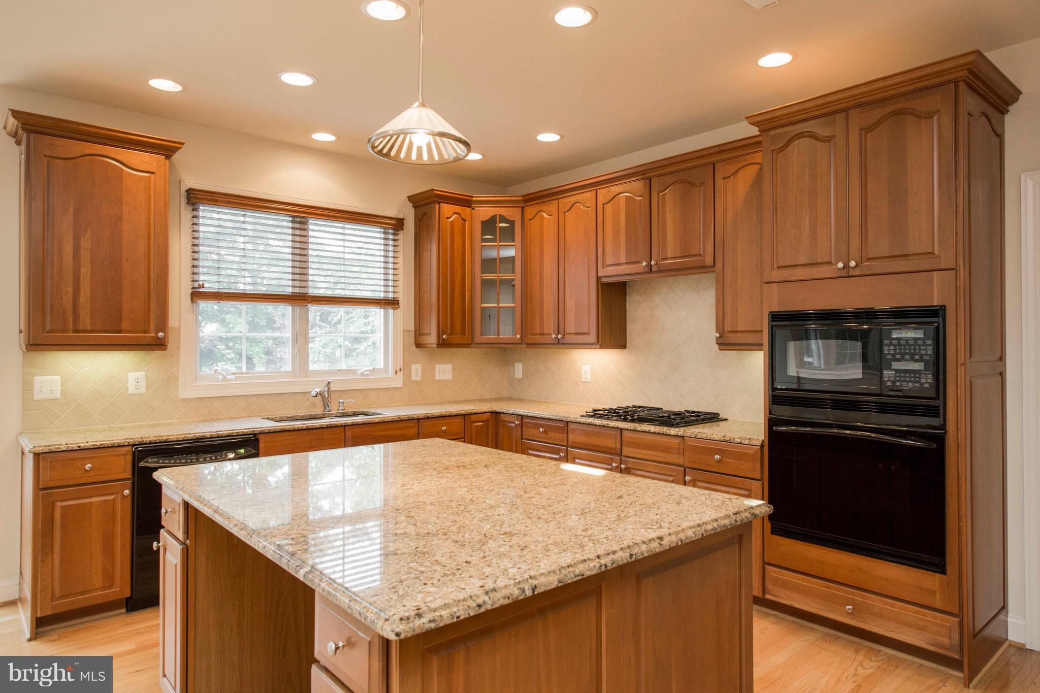 DOMINION VALLEY COUNTRY CLUB - Residential