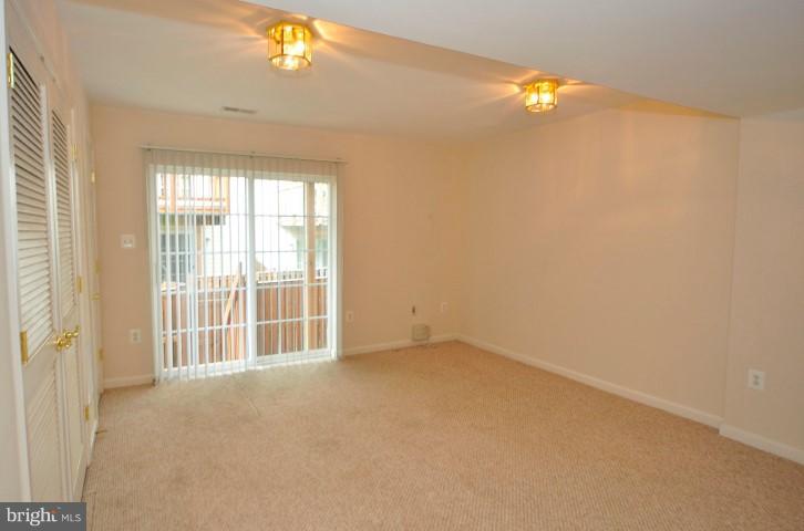 HEARTHSIDE AT FLYNNS CROSSING - Residential