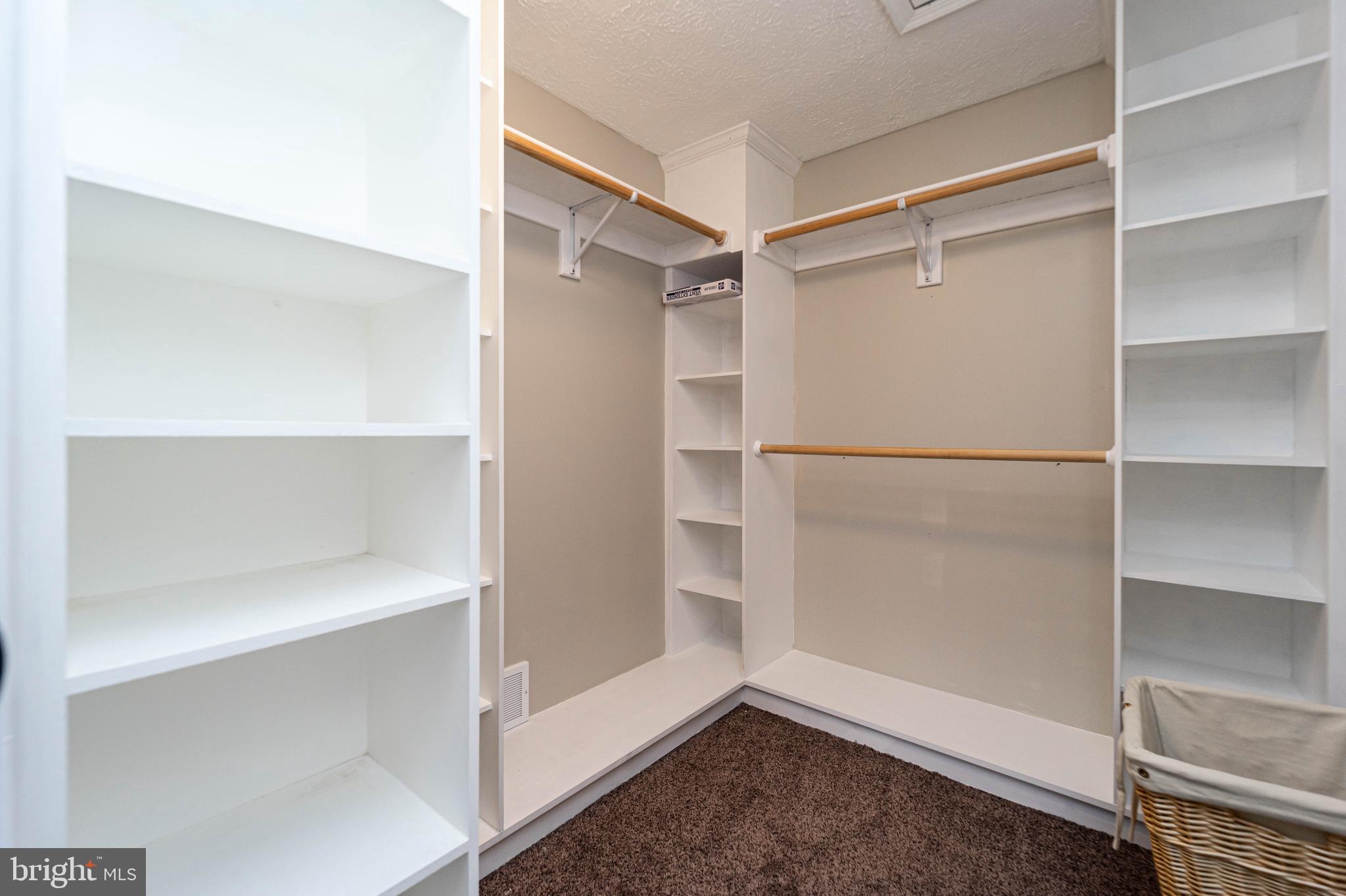 OVERLOOK - Residential