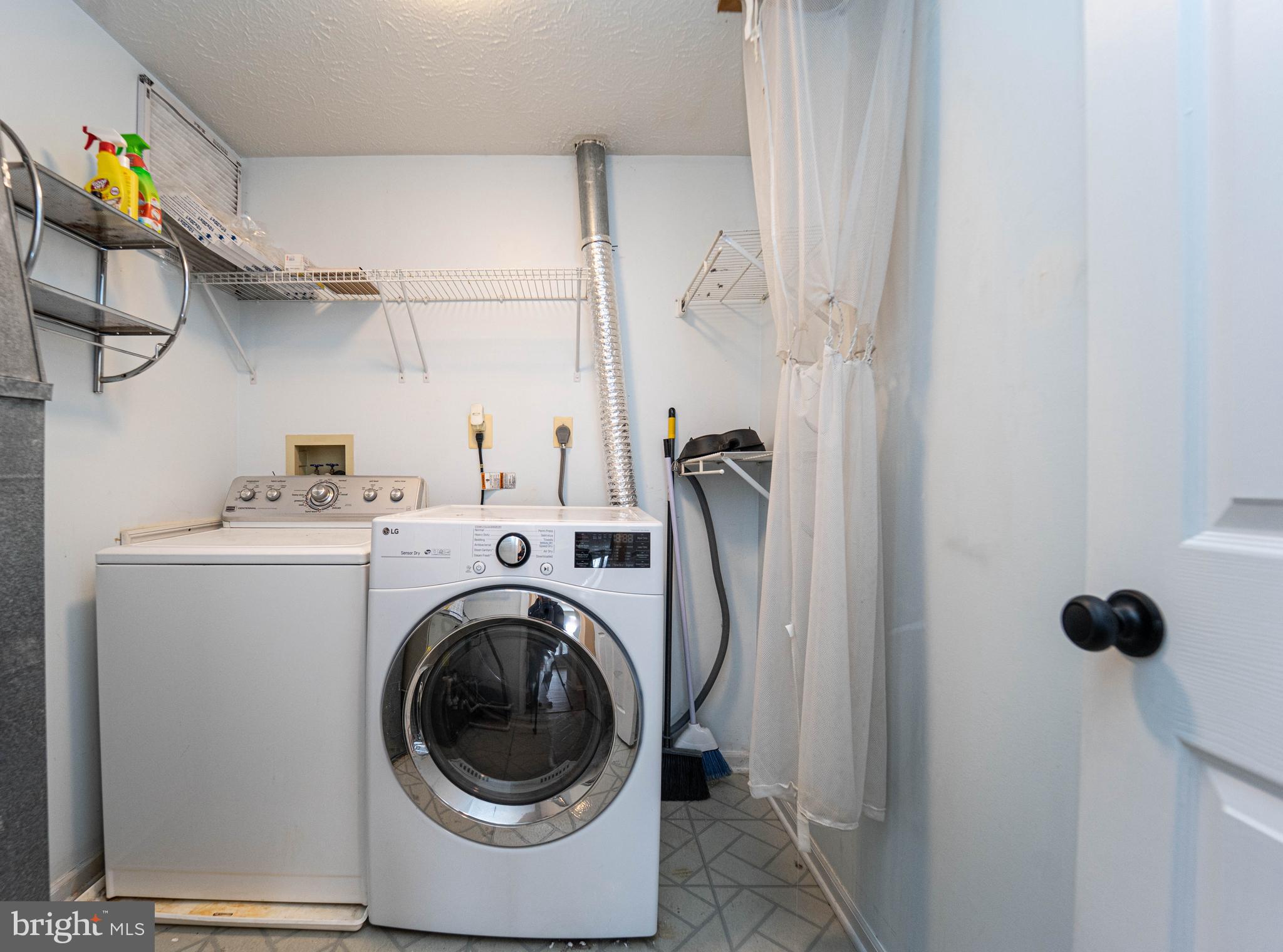 OVERLOOK - Residential