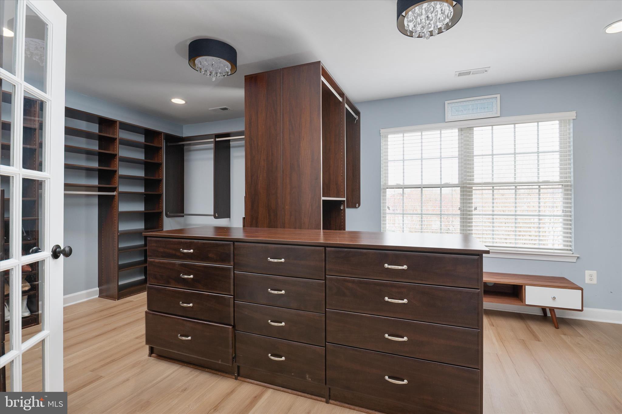 CHAPEL GROVE - Residential