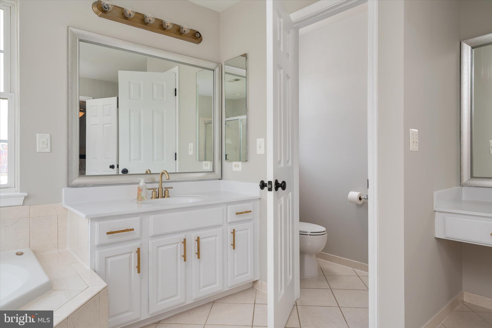 CHAPEL GROVE - Residential