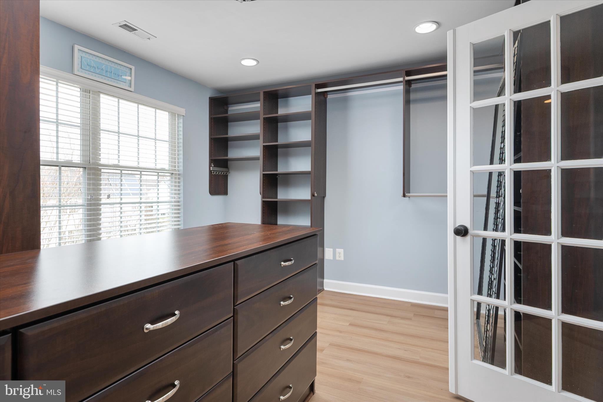 CHAPEL GROVE - Residential