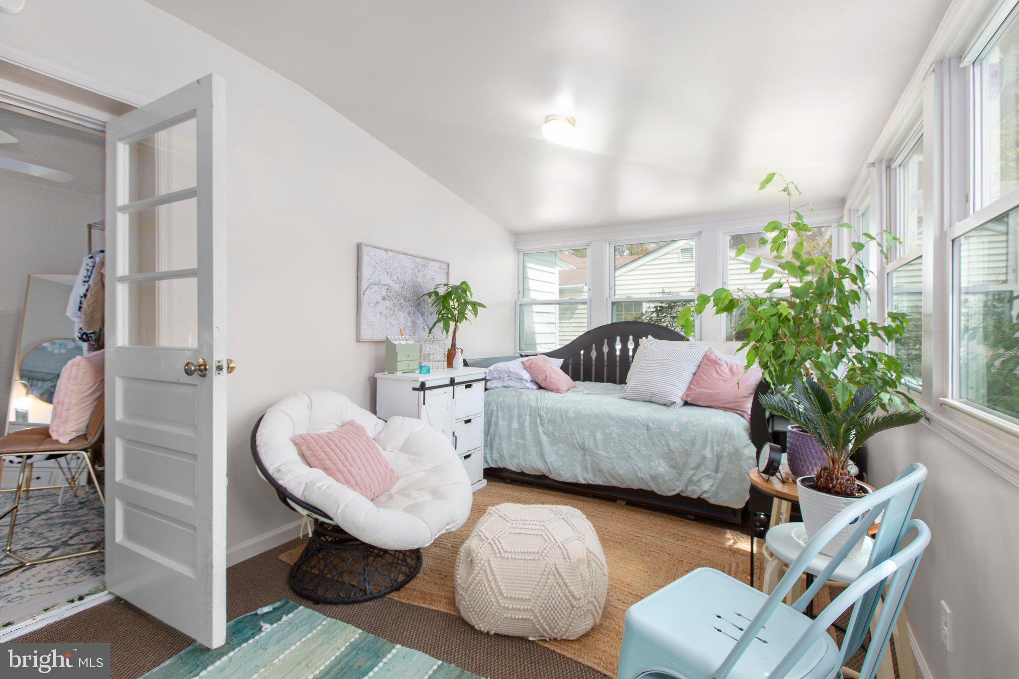 BLUFF POINT - Residential