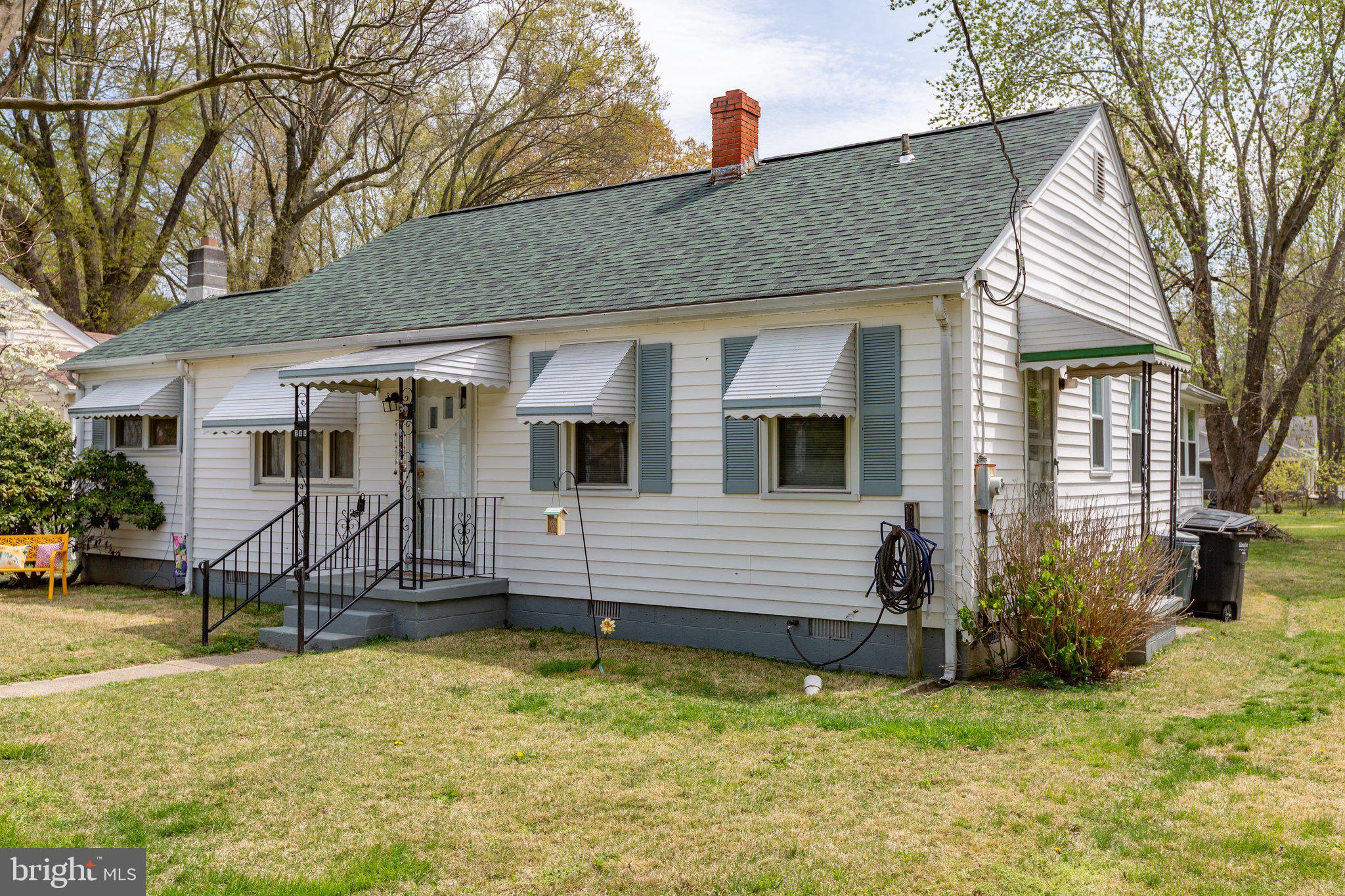 BLUFF POINT - Residential