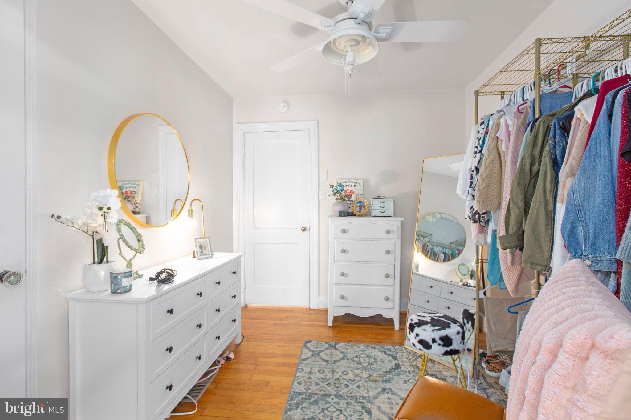 BLUFF POINT - Residential