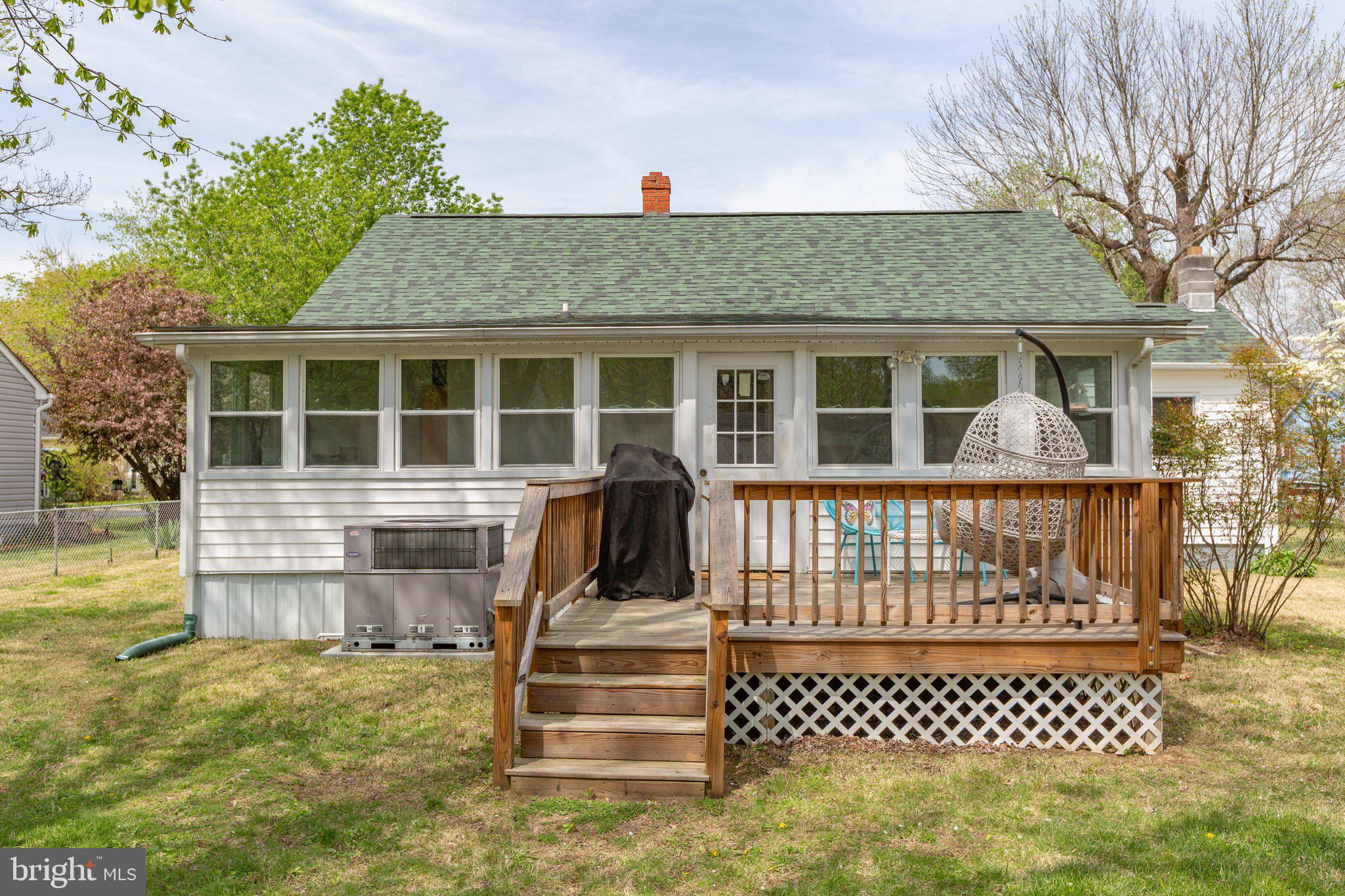 BLUFF POINT - Residential