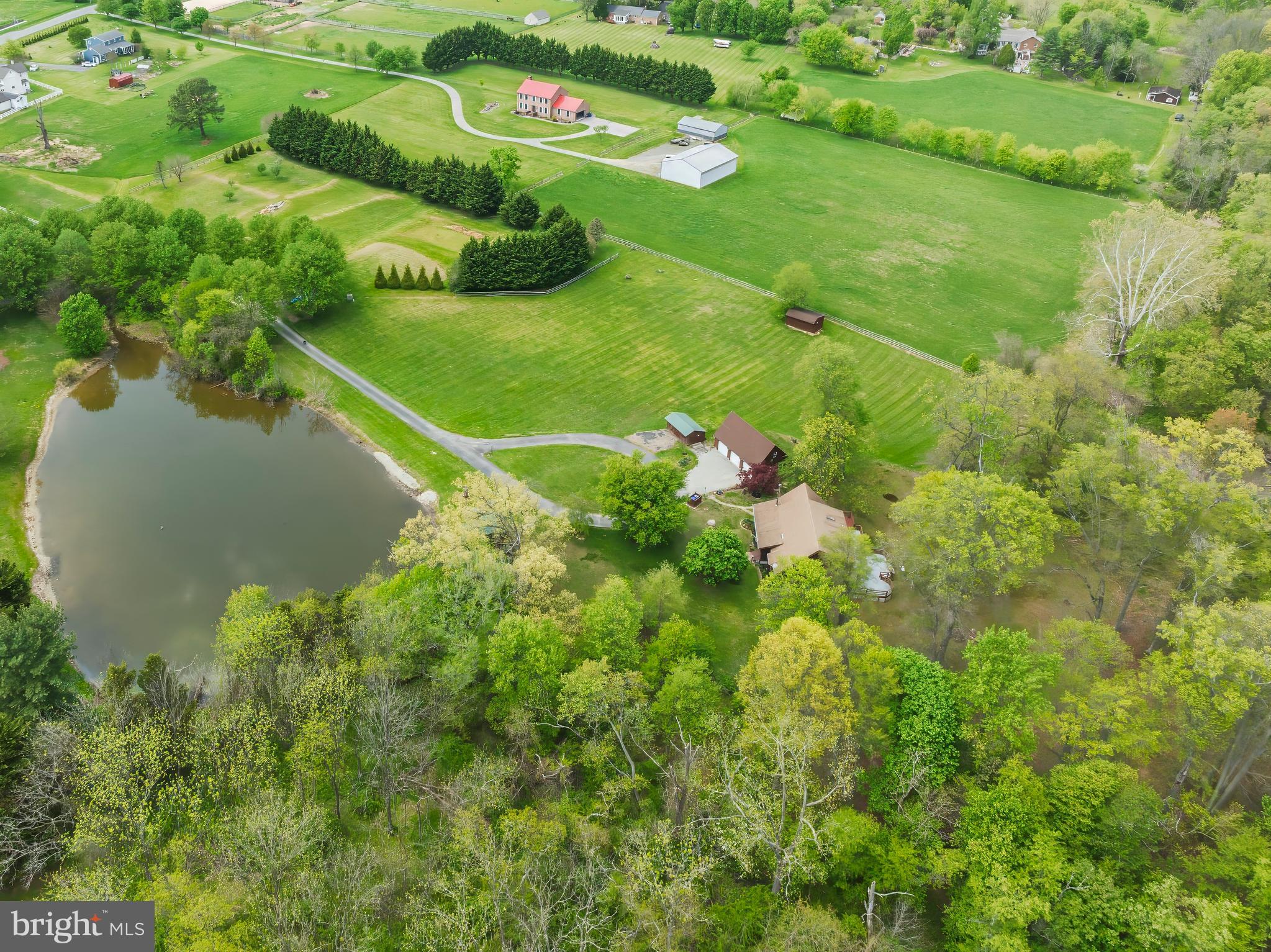 PONDS EDGE - Residential