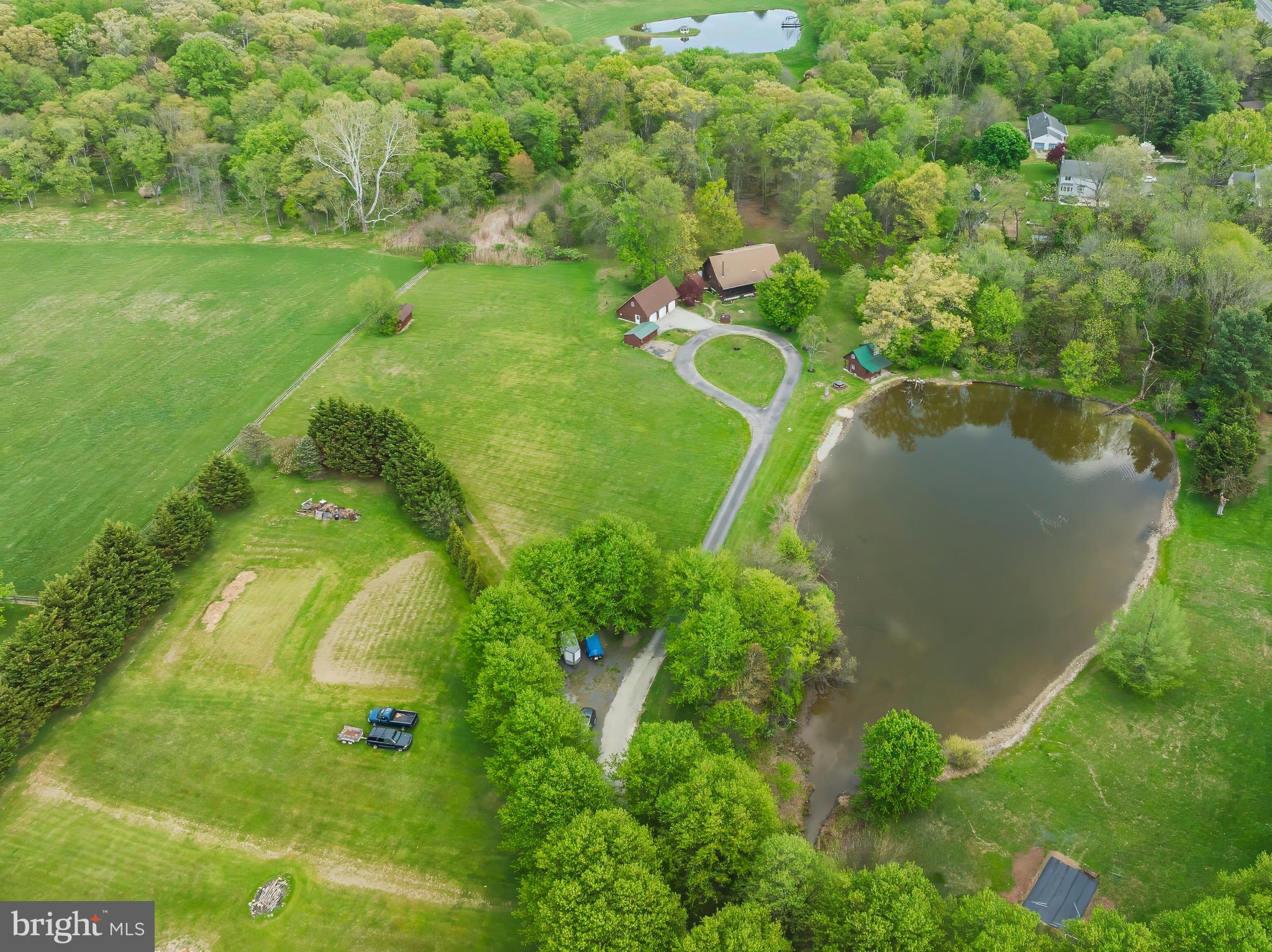 PONDS EDGE - Residential
