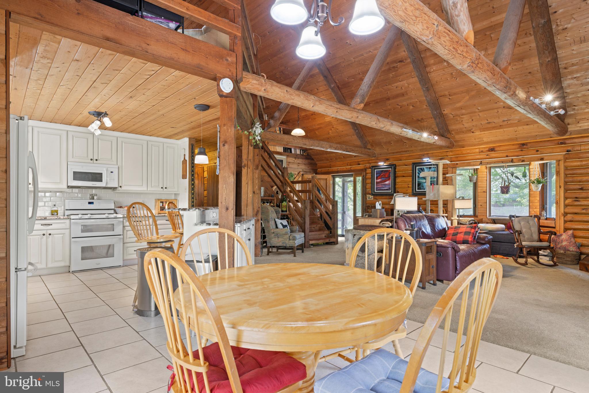 PONDS EDGE - Residential