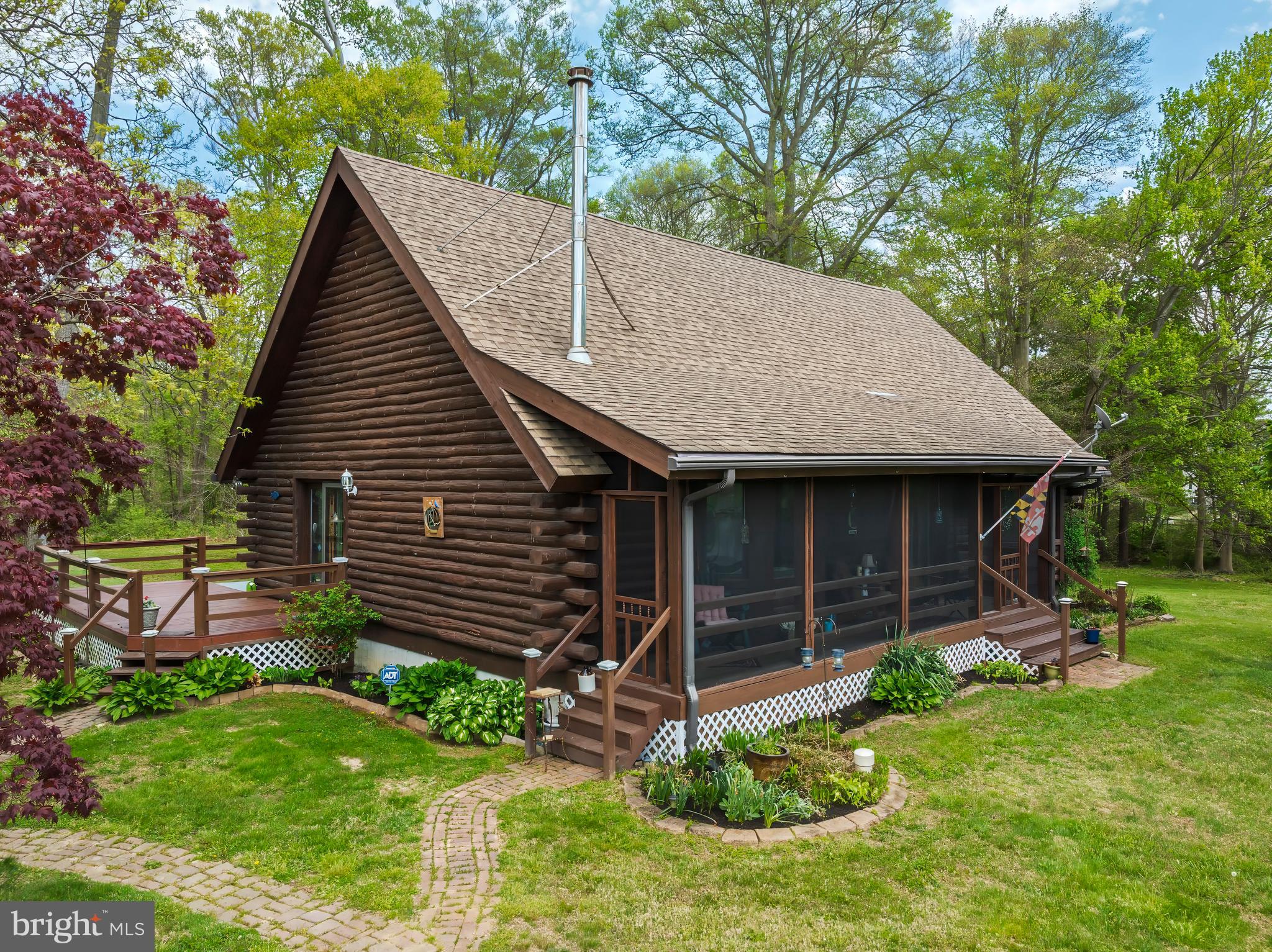 PONDS EDGE - Residential