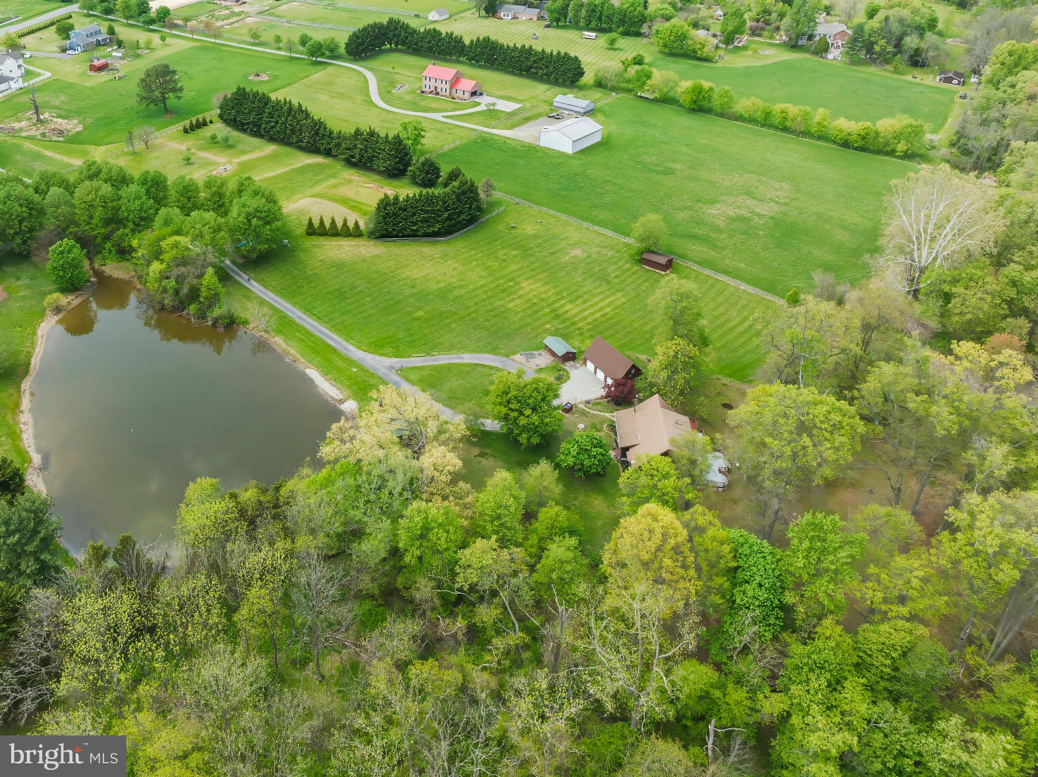 PONDS EDGE - Residential
