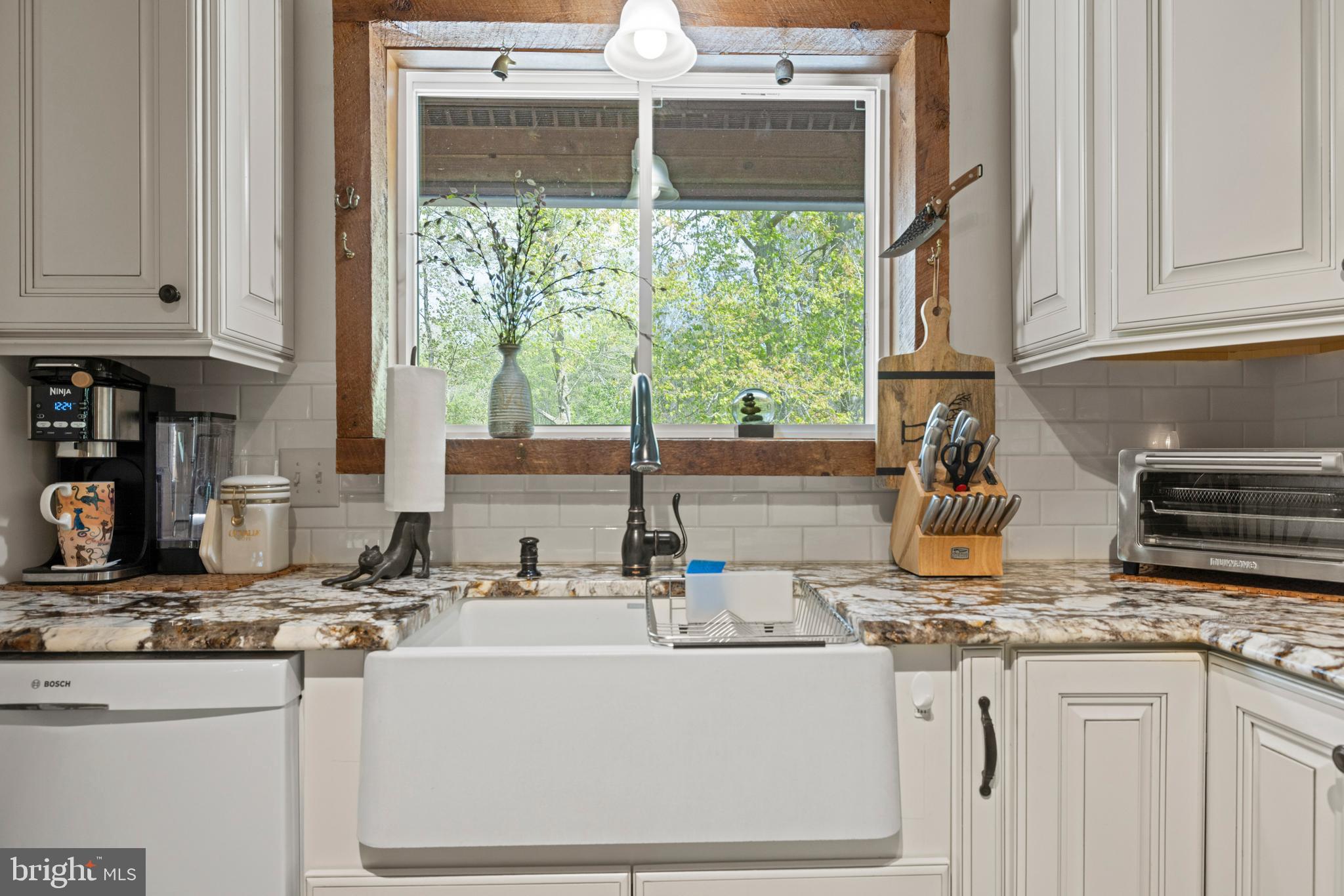 PONDS EDGE - Residential
