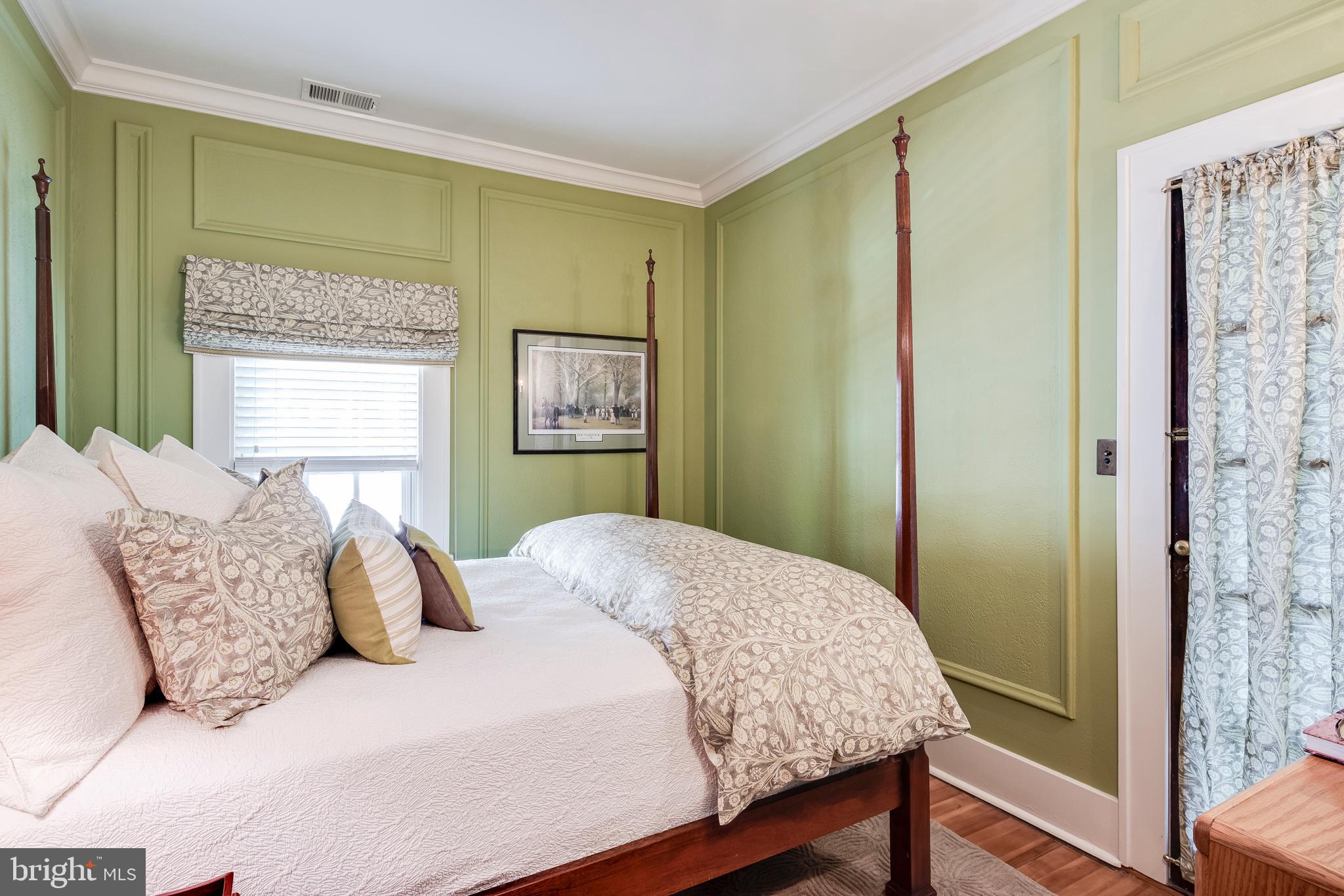 MURRAY HILL - Residential