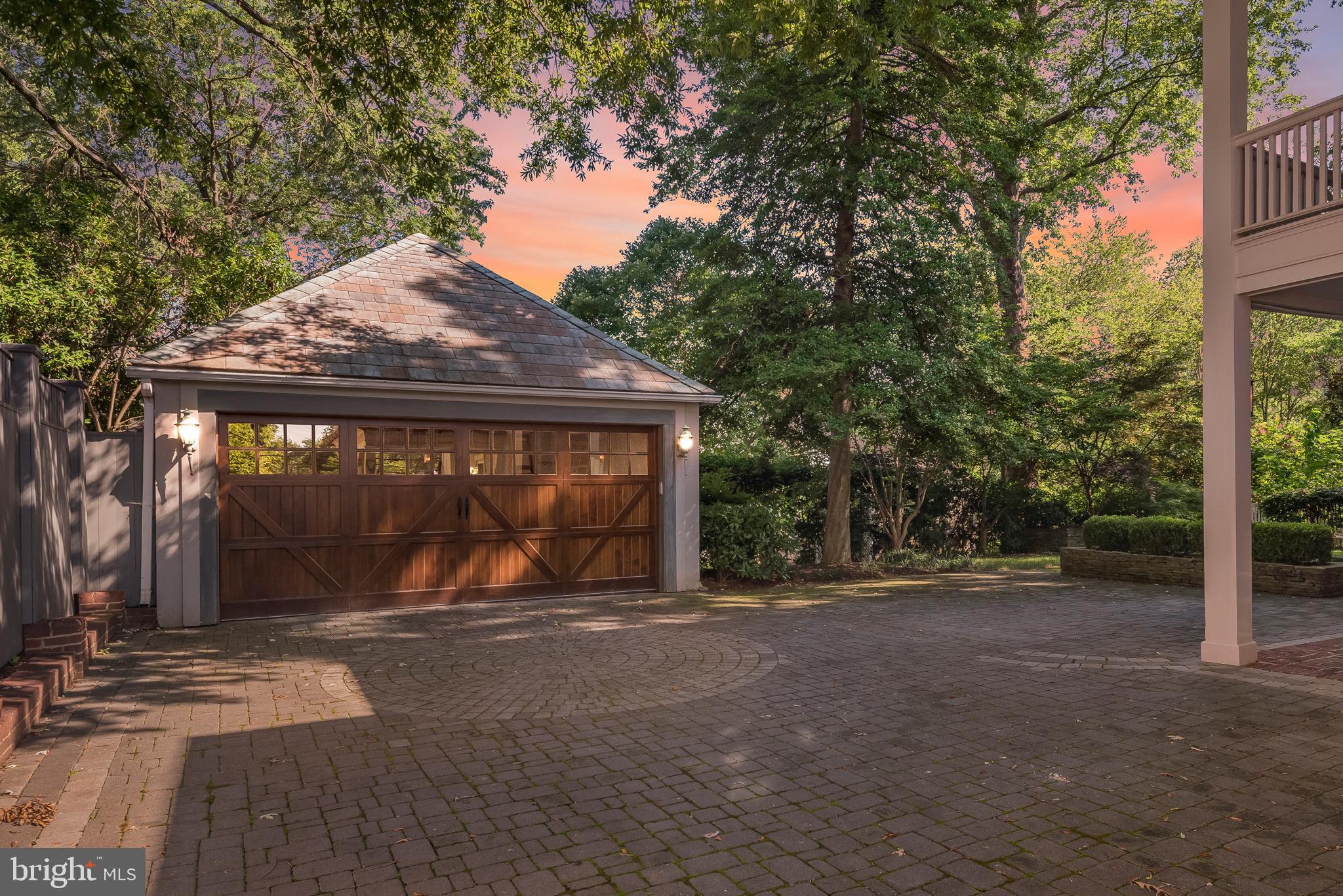 MURRAY HILL - Residential