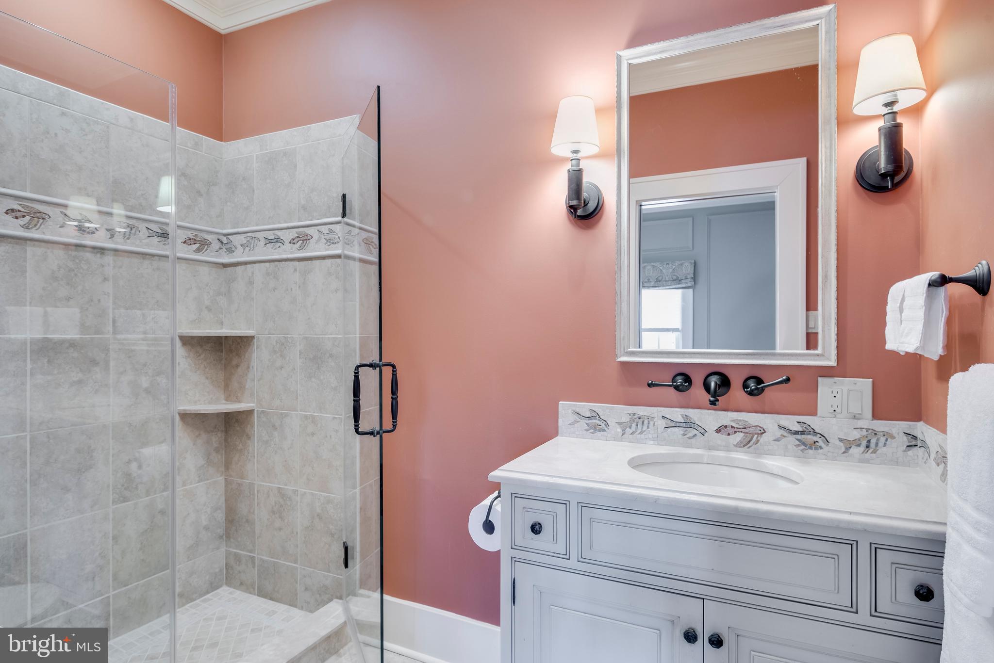 MURRAY HILL - Residential