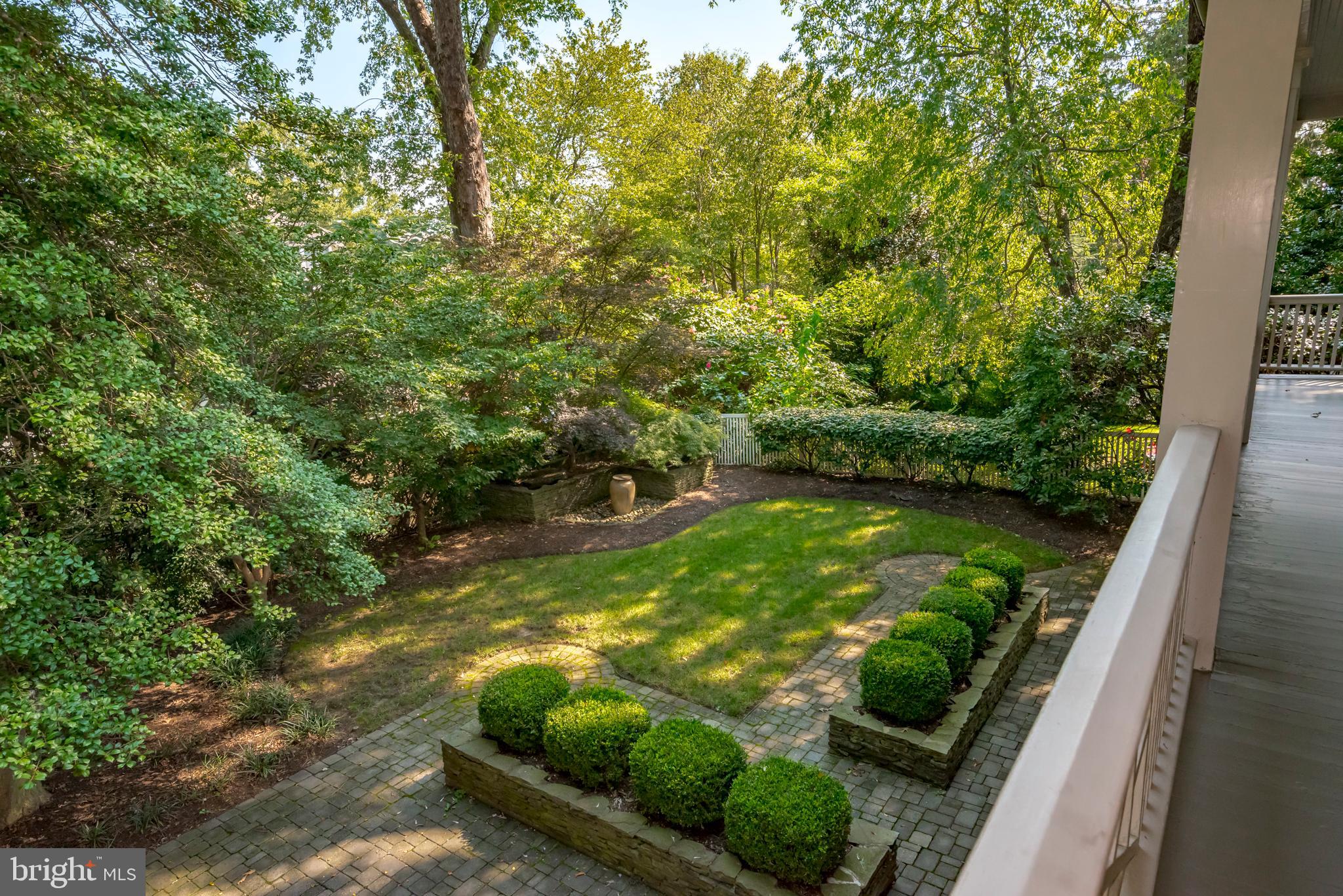 MURRAY HILL - Residential