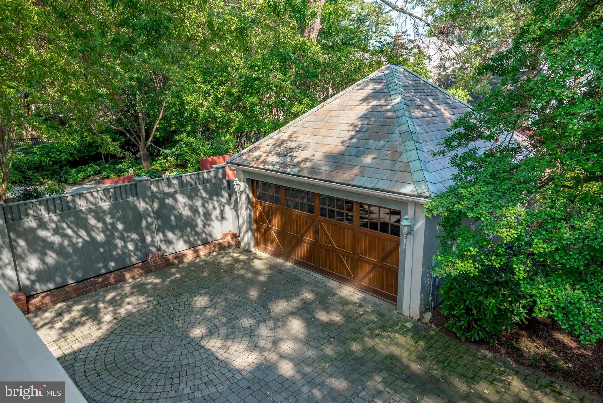 MURRAY HILL - Residential