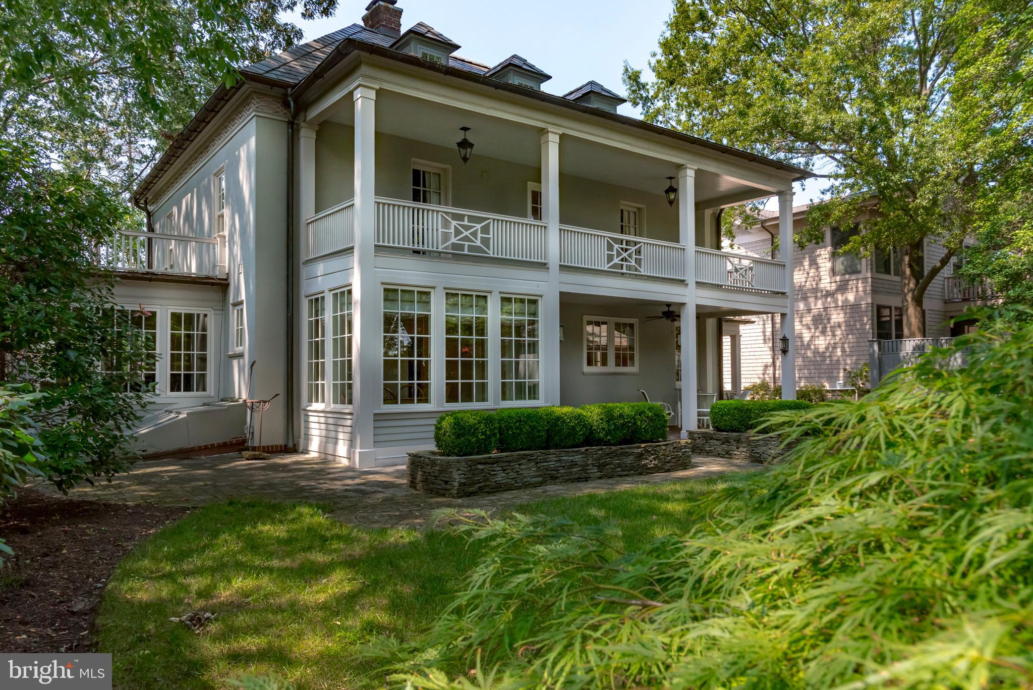 MURRAY HILL - Residential